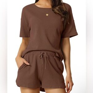 Matching lounge set size small. Nwt